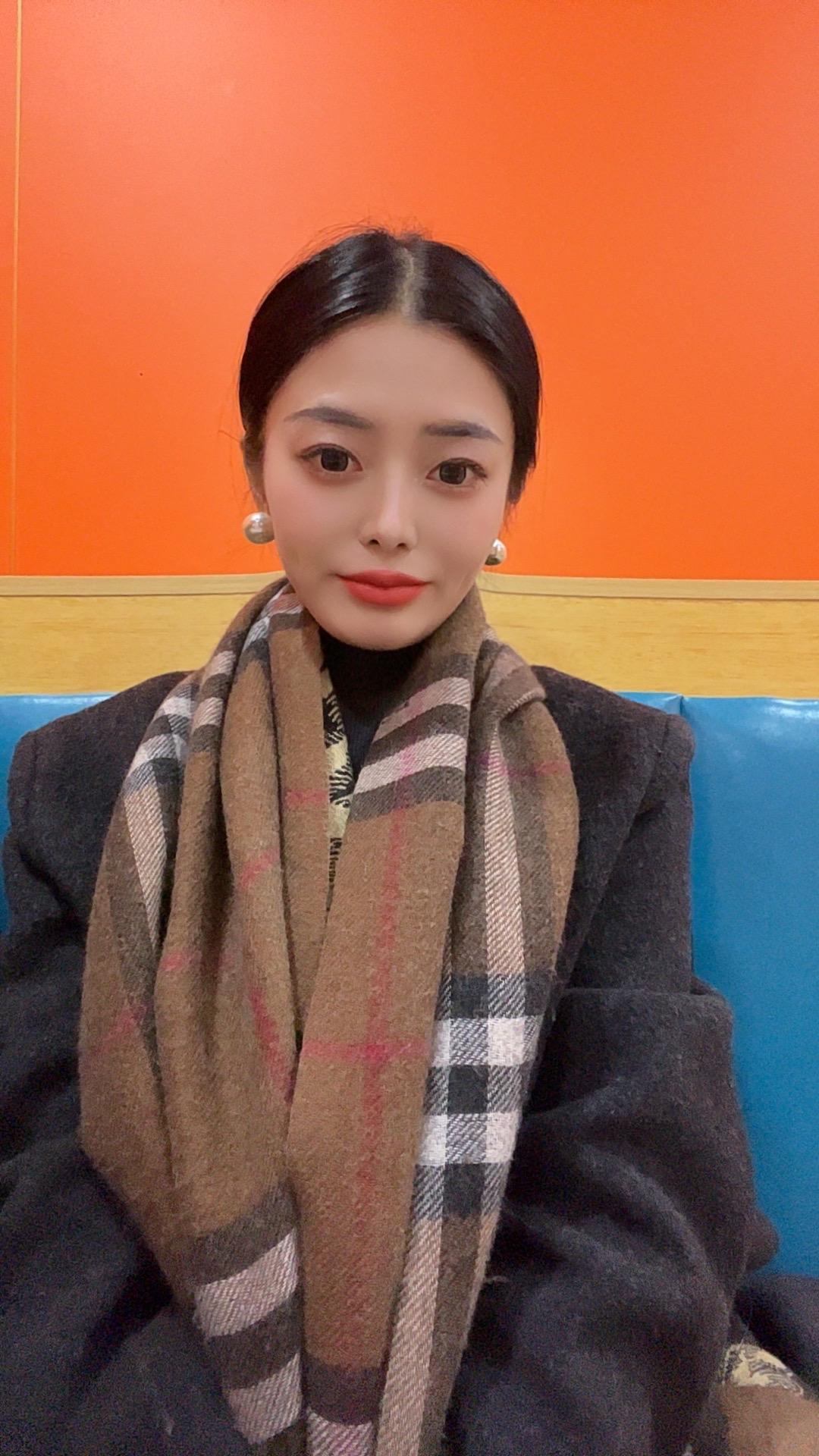 你都不能凶我 语气有一点不对我就嘎巴一下死那