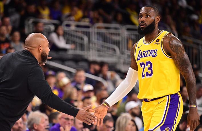 湖人107-119掘金红黑榜：3人及格、3人堪称欣喜，4人不达标
湖人在揭幕战中