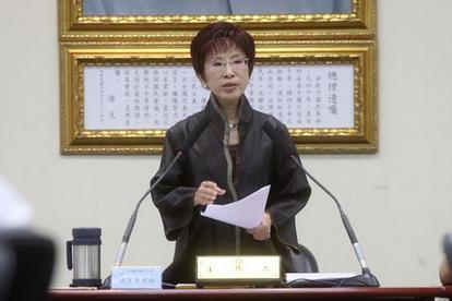 虽然洪秀柱揭露了民进党的问题，但她的语言风格一贯强硬，容易造成更多社会撕裂。
