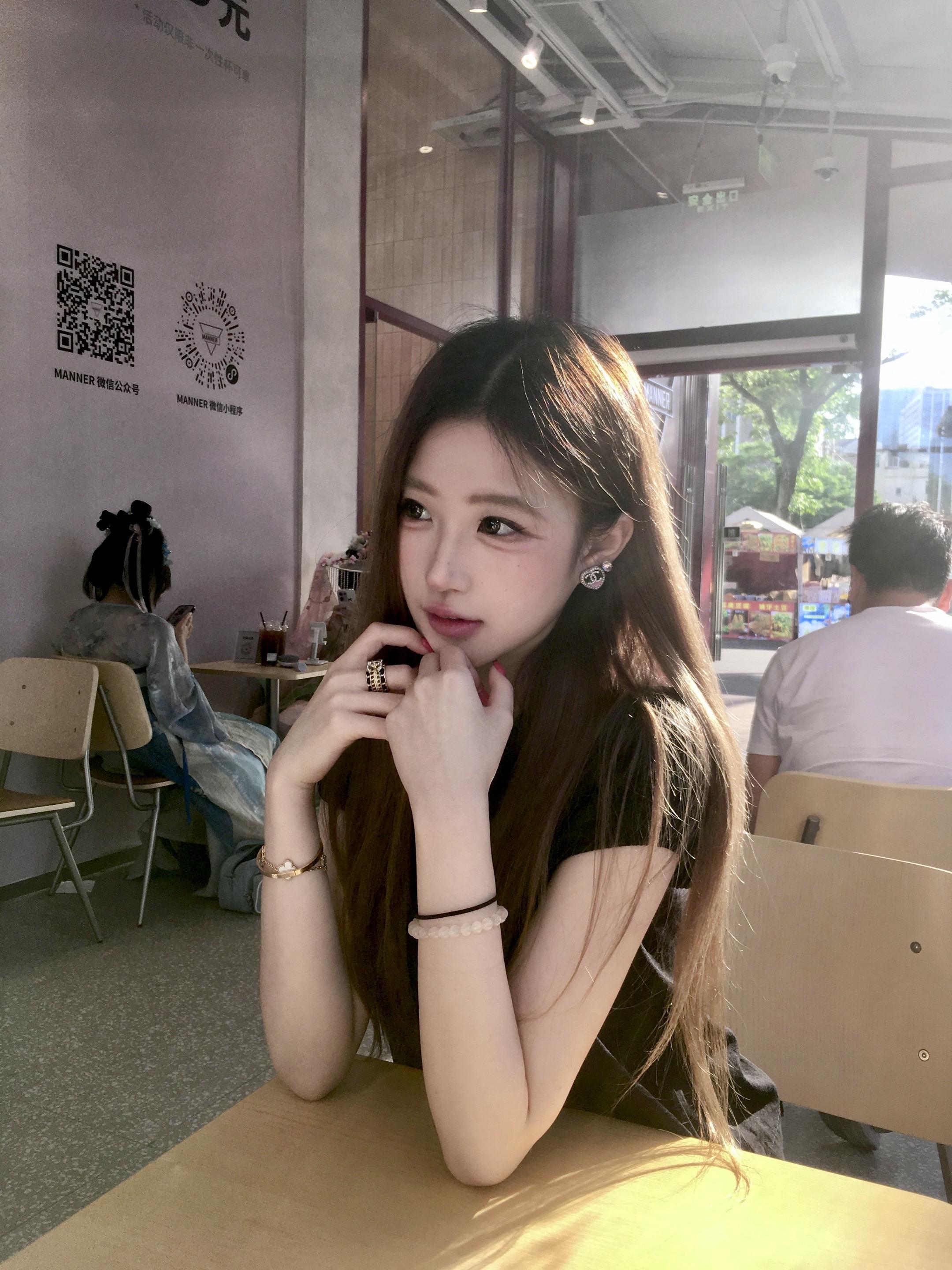 越想越觉得欧尼是坏女人啊