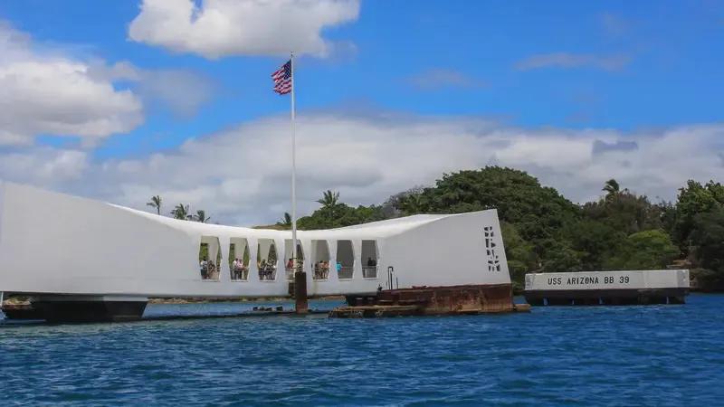 我们的中国大陆、历史的传承、当下俄罗斯战争的世态；世界格局已经深刻演变，和平烟火