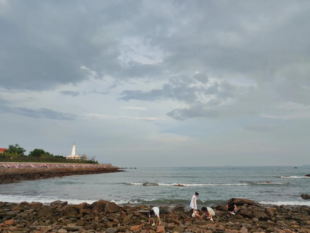 早晨游泳半小时，青岛美