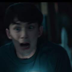 这不是一把糯米能解决的事 能不能边剪边播啊，这设定太对我的胃口了 ​​​