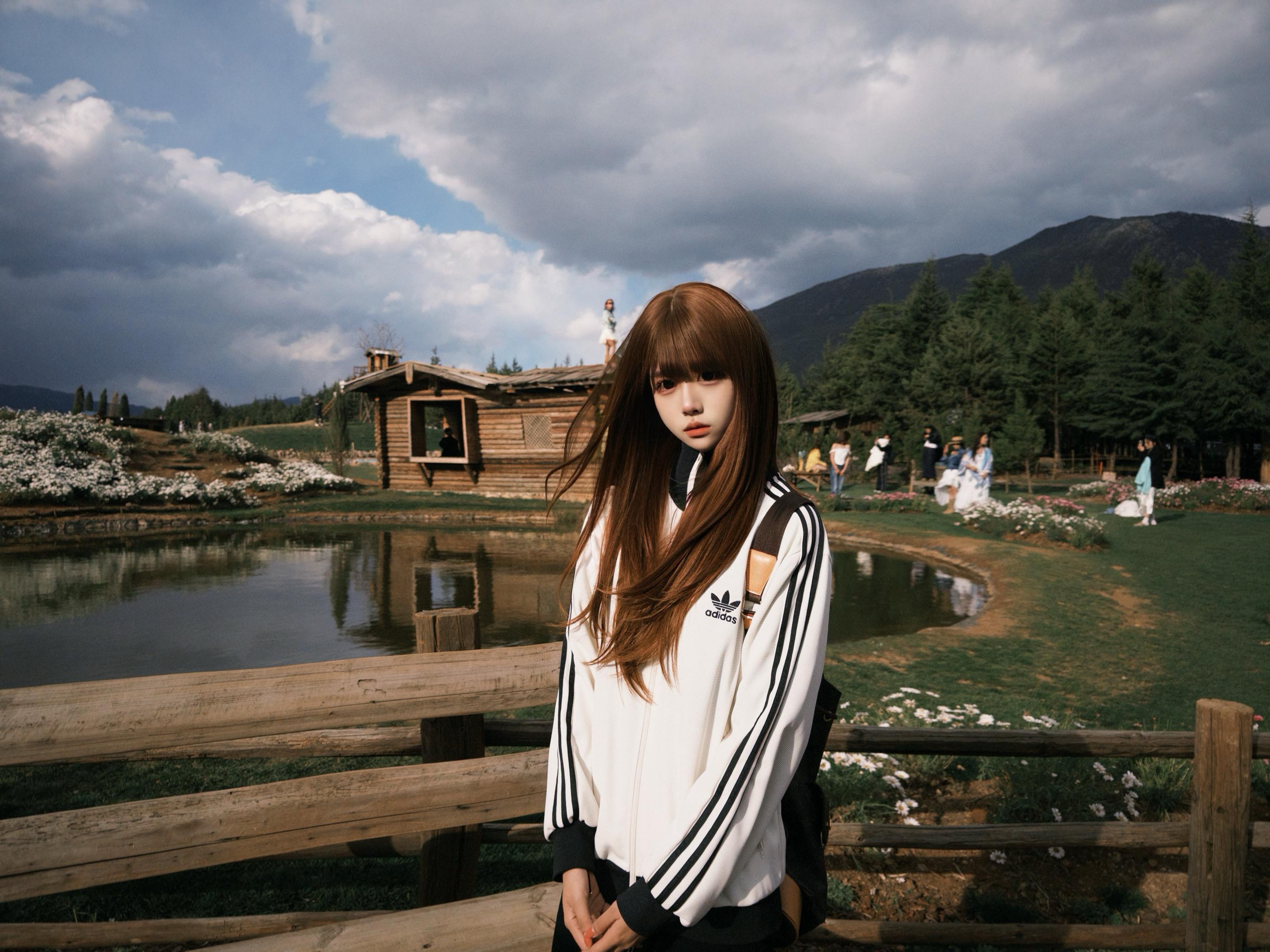 可惜我是一个念旧的人 谁陪我走过一段路 我都记得