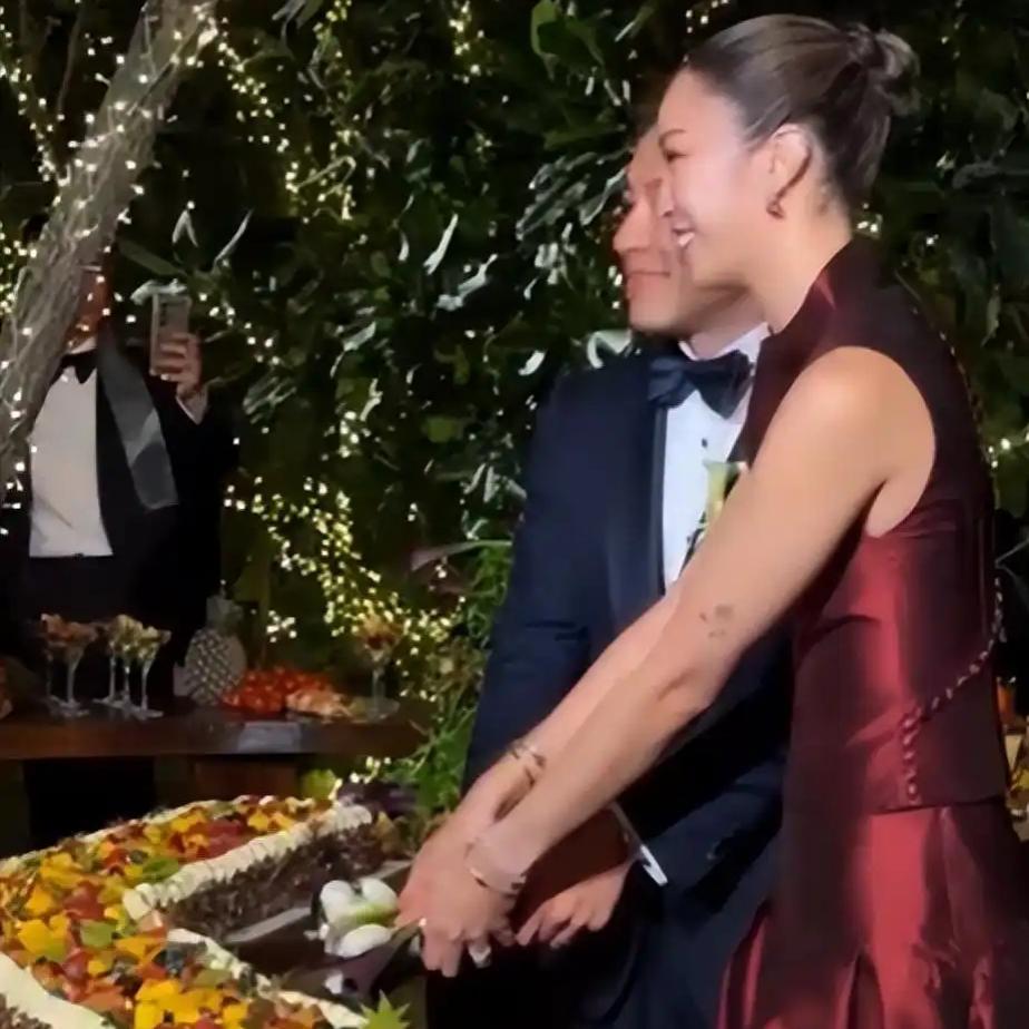 霍家三少玉龙雪山大婚！
11月16日，霍启仁在玉龙雪山办婚礼，霍家全员齐聚捧场。