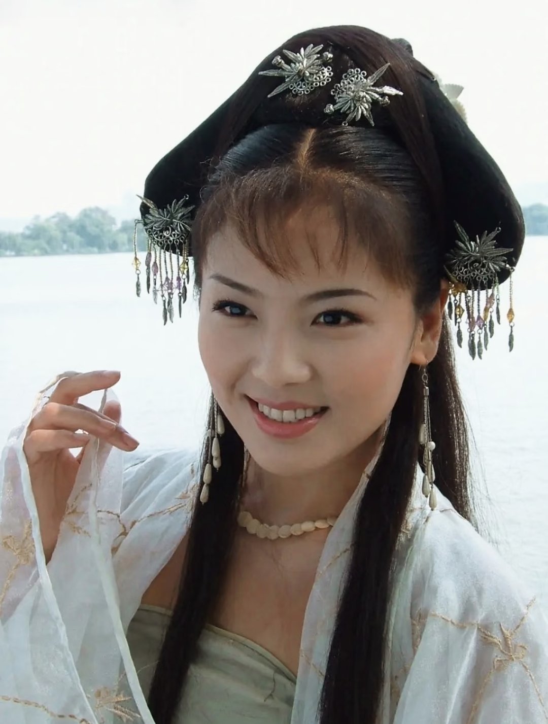 古装的刘涛真美啊，大气端庄～ 