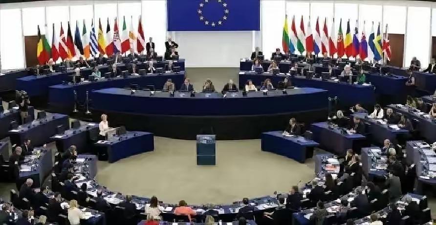 快讯！
中国商务部突然宣布了。
​2025年12月在北京发布公告，24小时后生效