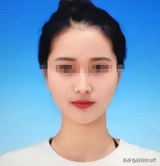 安徽，一年轻女代驾接到一个醉喝醉酒的男乘客，谁知，当她将男乘客送到目的地后，对方