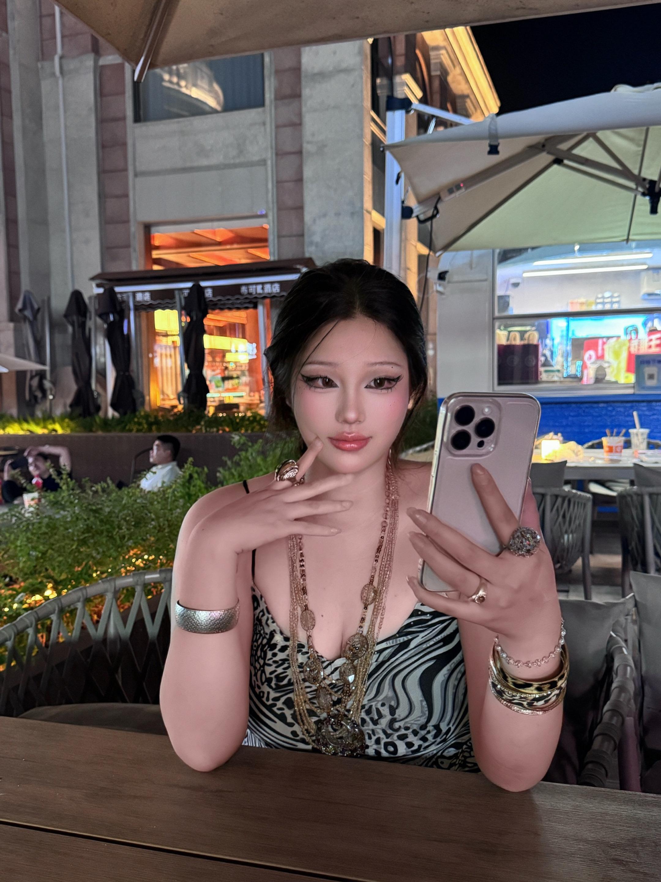 让我们形影不离