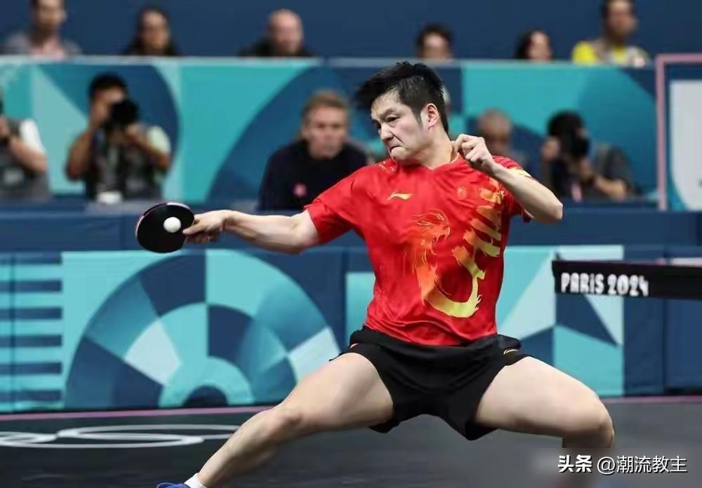 樊振东，一个名字，两份天价合同，把国乒的算盘彻底干沉默了。
德甲那边，萨尔布吕