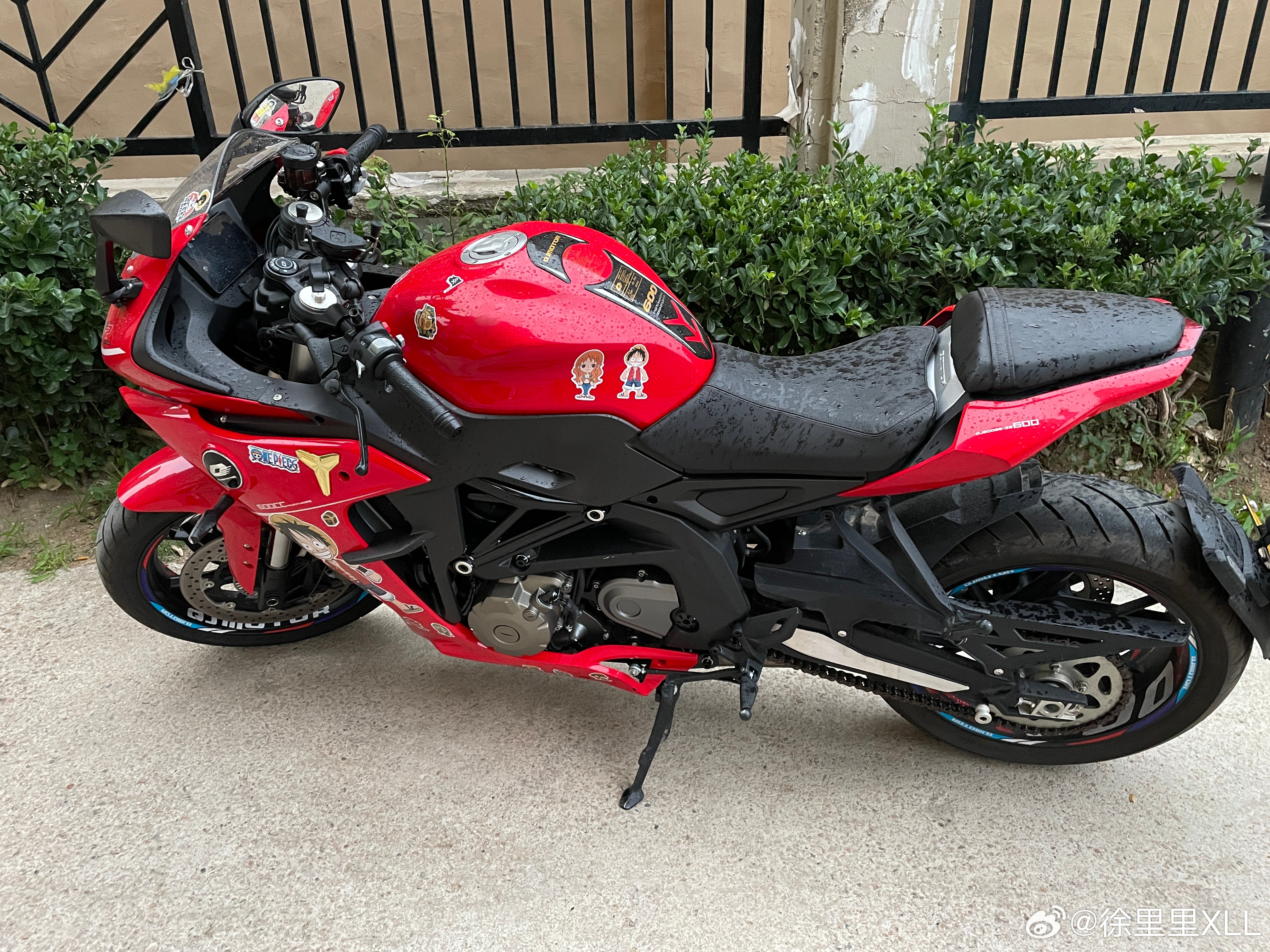 张雪最近又把摩托车带火了。给大家分享一点我自己关于摩托车方面的建议吧。我骑摩托车