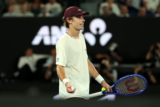 澳网2026 公开年代大满贯八强战绩最差(至少7次)：1、卢布列夫 0胜10负2