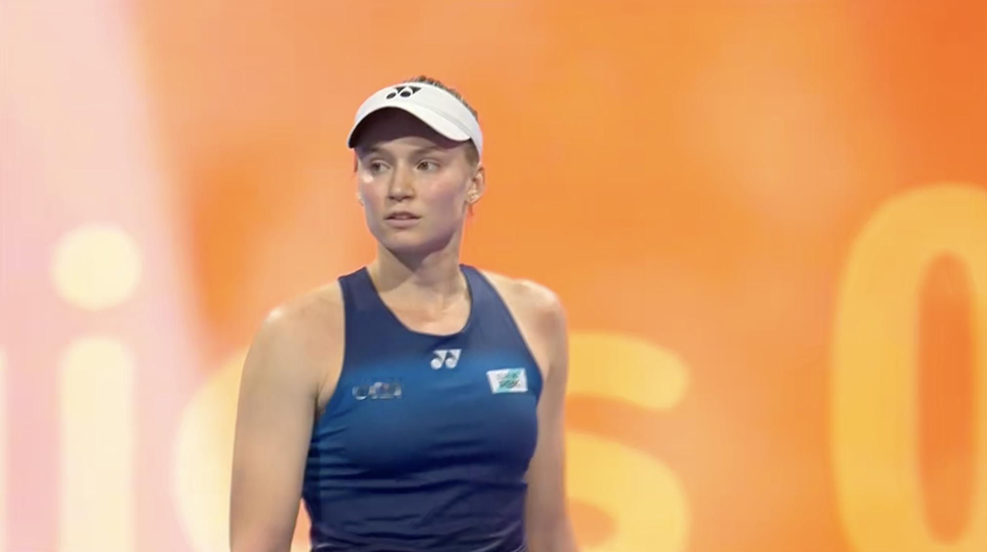 王欣瑜vs莱巴金娜 王右首盘2-6莱巴金娜。 王欣瑜挑战新科澳网冠军