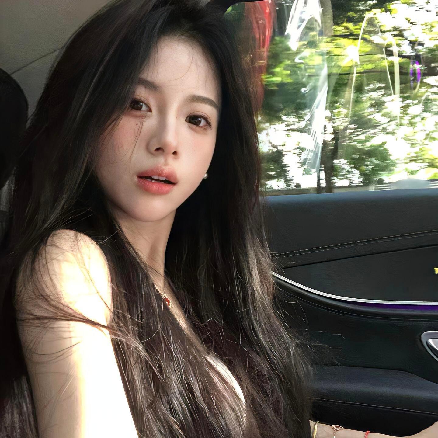 WeChat  ins小众女头｜氛围感女生头像𝐒𝐇𝐀𝐑𝐄🌿 