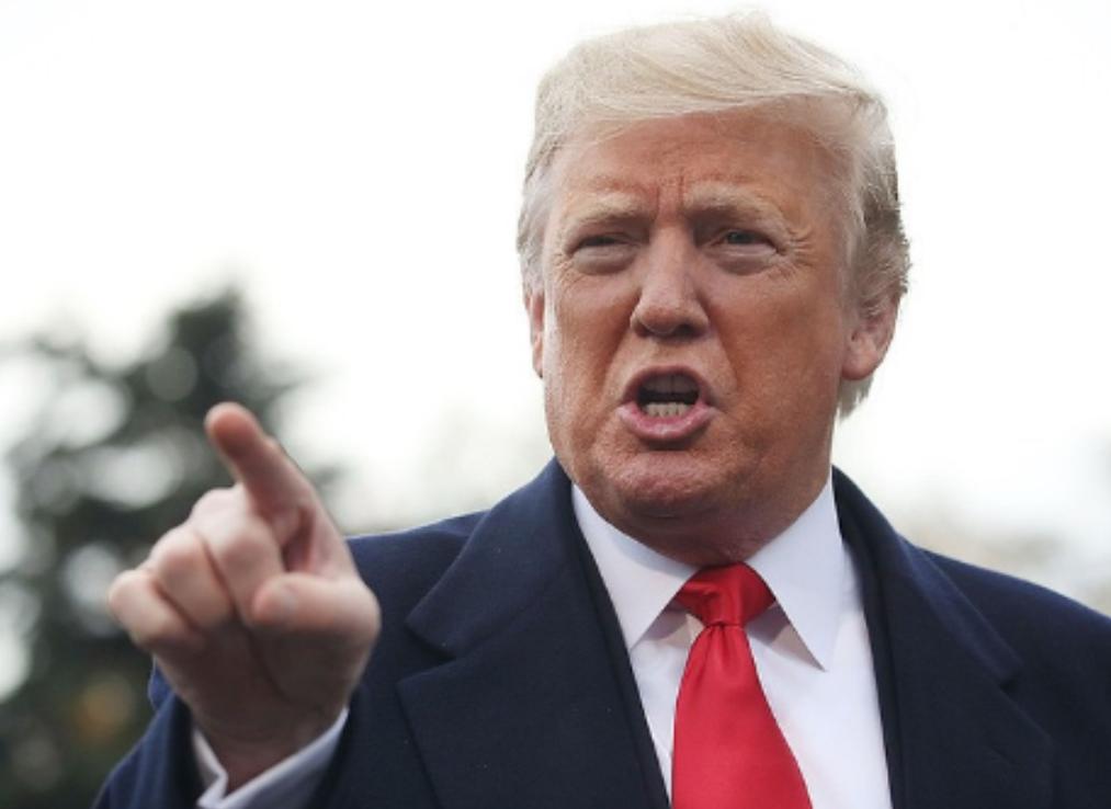 特朗普突袭中国商船，很多人以为这是北京吃了个哑巴亏。错了！真相是老特亲手送来了一