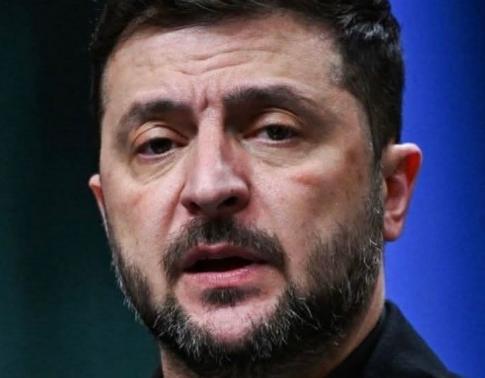 泽连斯基再度变卦，说自己要加入北约，真不知道谁给他的胆气。
 
要知道在先前，他