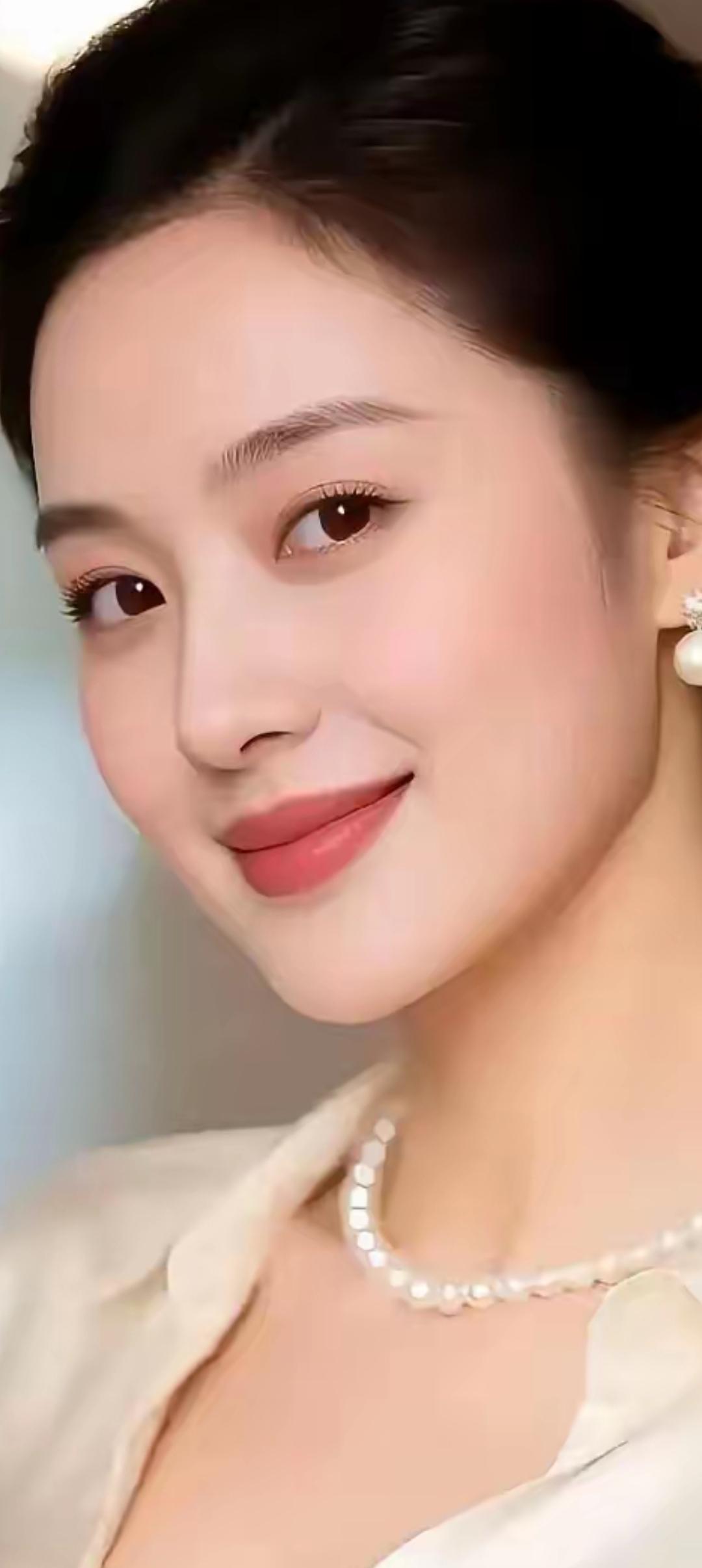 优雅珍珠项链，尽显女性魅力！💕✨