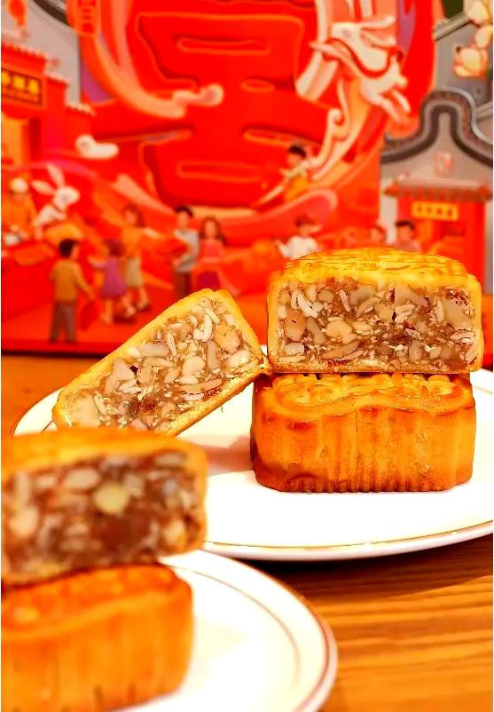 常温下月饼究竟能放多久？
    前天写了一个关于月饼回收题材的头条算是火了，评
