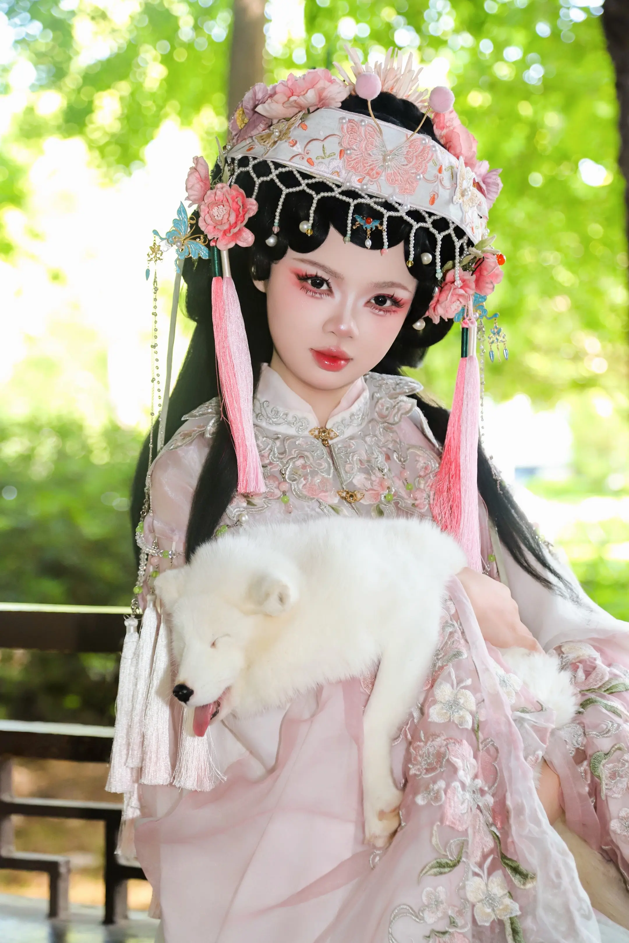 “戏本无意，戏子有情。”