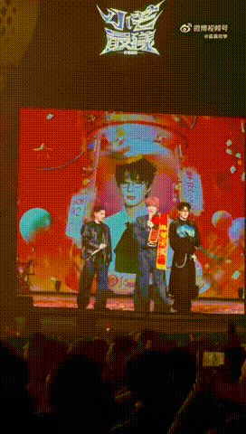 早安说谢谢朋友来陪我破防了真正打动人心的从来不是排场，而是早安开口那句简单的道谢