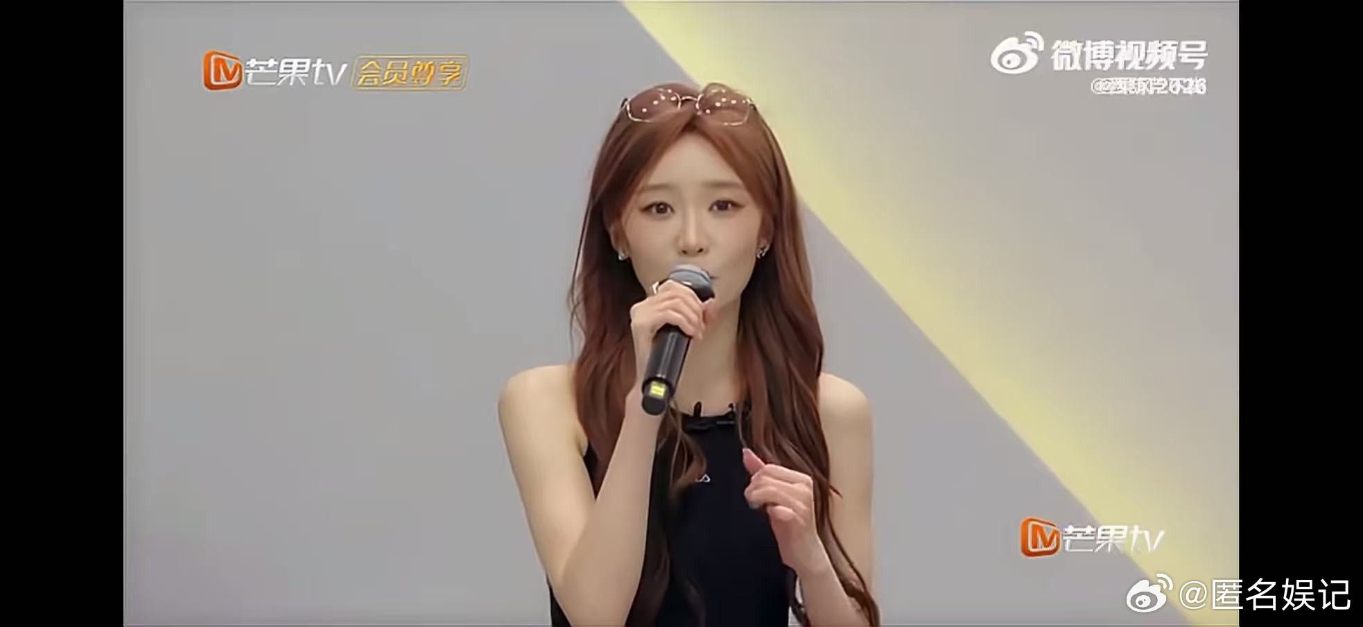 张月说女孩子要帮女孩子更加好乘风2026女孩之间的互相照亮最动人，张月道出真谛，