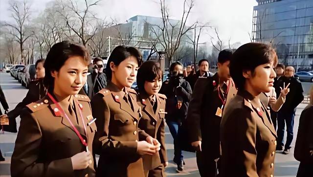 零容忍！朝鲜对三名未成年人处以死刑！三个高中生，被枪毙了。因为他们奸杀了一名女兵