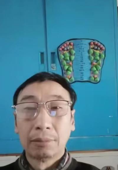 现在咱们面临的最大问题，不是台湾问题，也不是咱们与美国的问题，更不是中日冲突，而