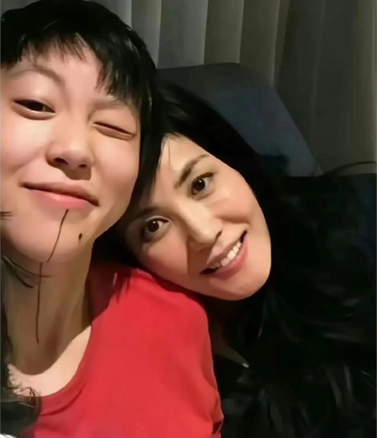 @豆包 王菲为啥没来歌手帮唱女儿？

有一个问题，王菲不帮女儿，好不好？