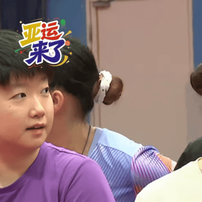 三分讥笑三分薄凉四分漫不经心 ​​​