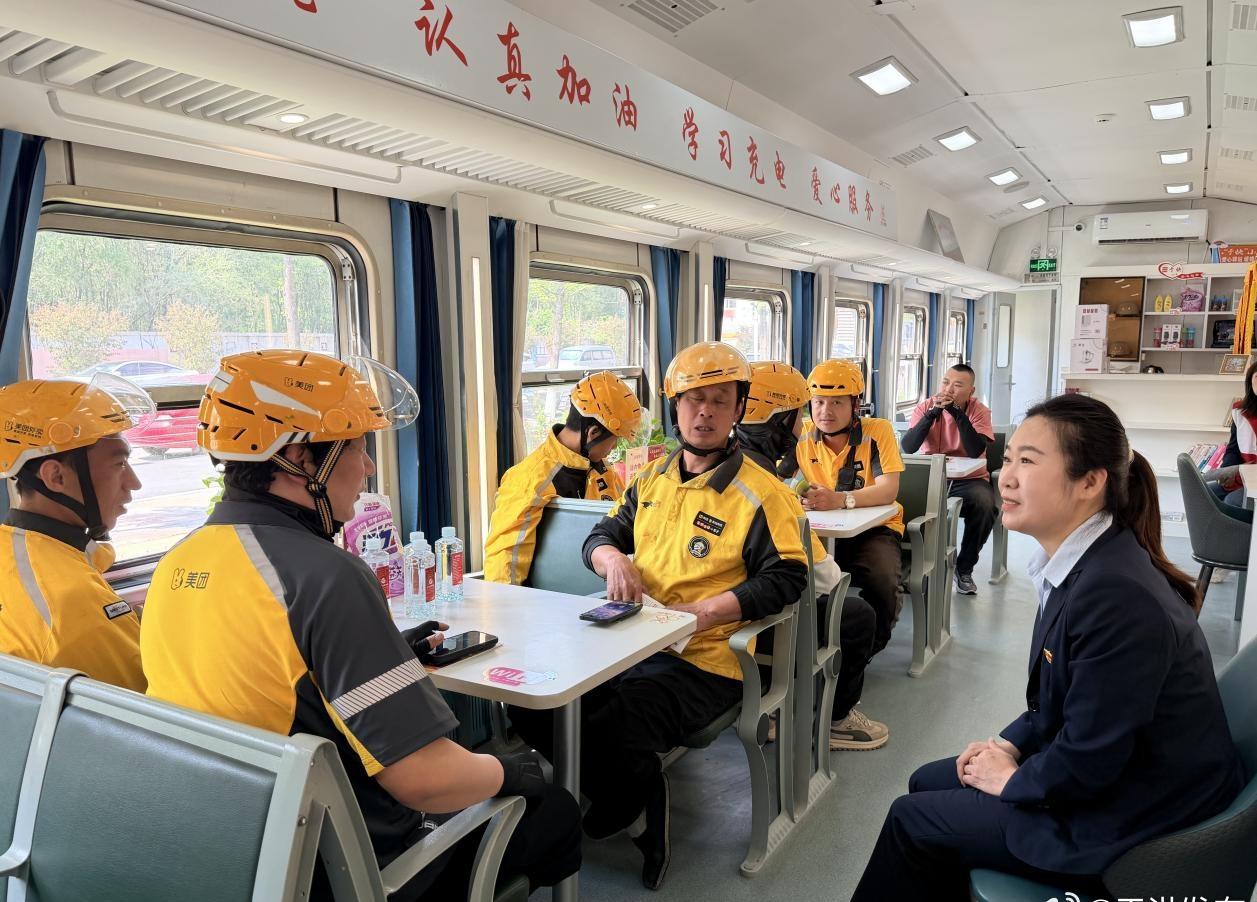 沈阳市于洪区和谐社区工会举办第三届欢乐棋牌赛辽宁好网民引领新风尚 有一种美好叫辽