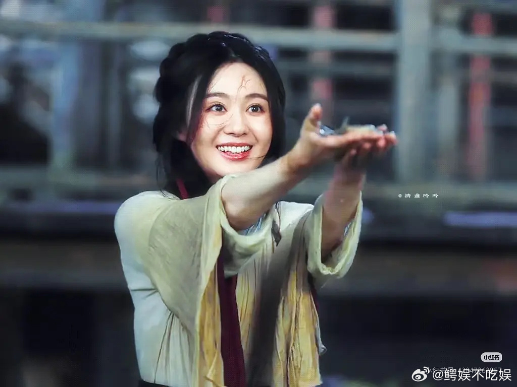 郑合惠子的杨采薇和逐玉女主田曦薇谁更符合野草型女主？ 