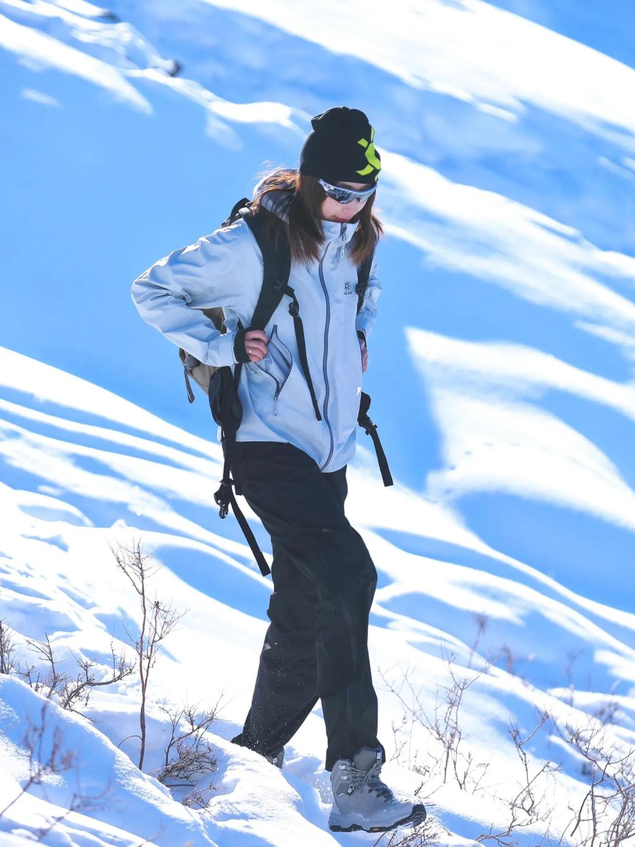 冬日里雪景下的你如此美丽动人冬日风景留念 冬季穿搭风格