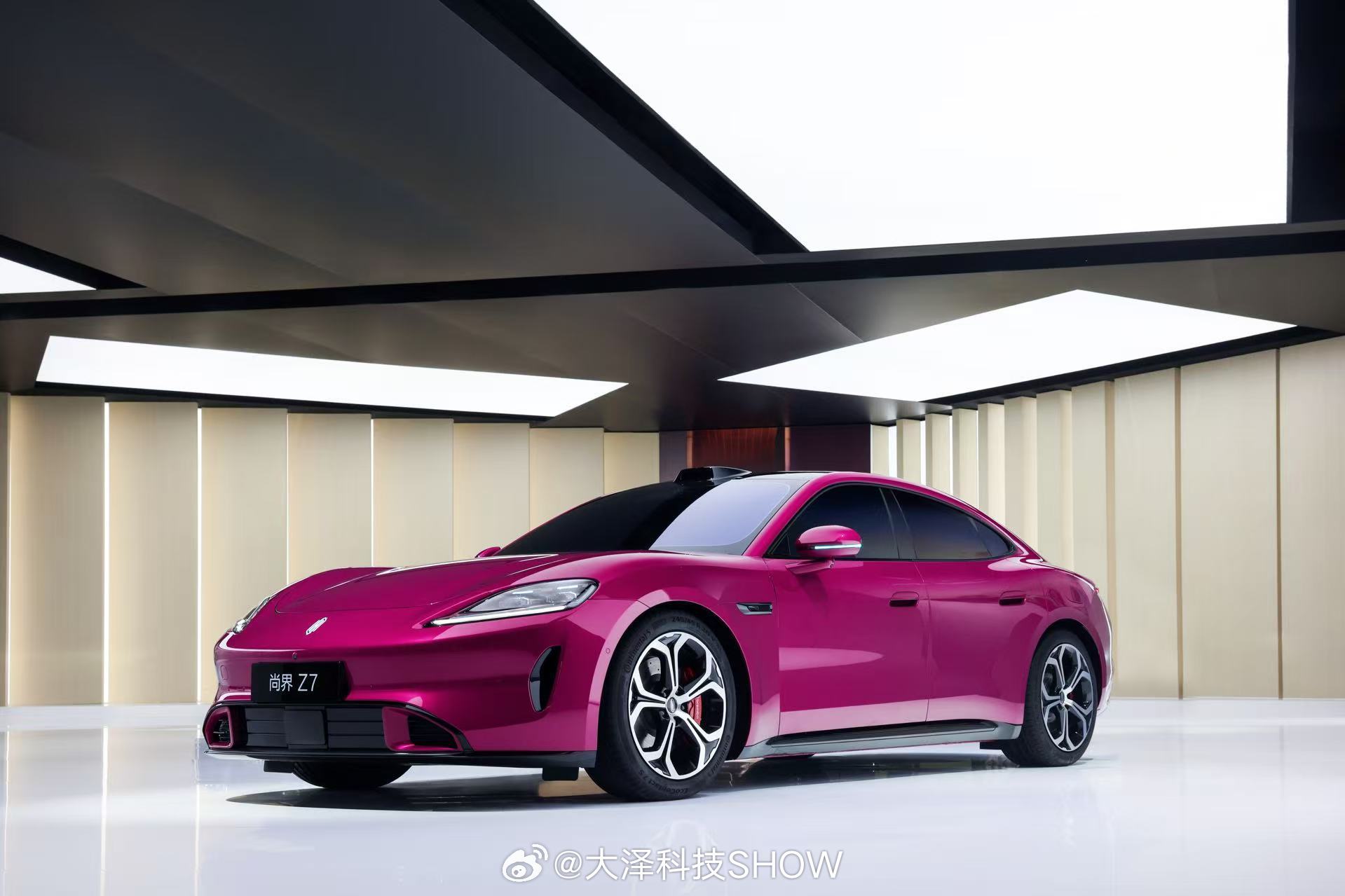 华为发布会 尚界Z7系列是真好看啊，价格也nice，年轻人肯定无法抗拒尚界Z7实