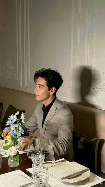 周也王玉雯陈星旭dior晚宴周也王玉雯陈星旭dior活动 周也王玉雯陈星旭dio