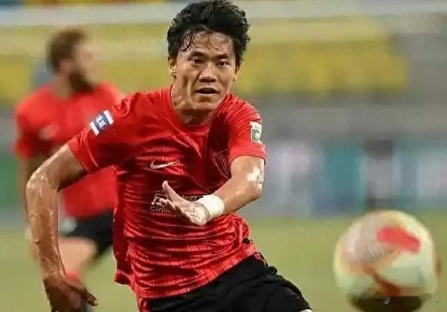 全队冲刺倒数第四，胡荷韬凭啥冲进中超前三？蓉城球员深度观察01