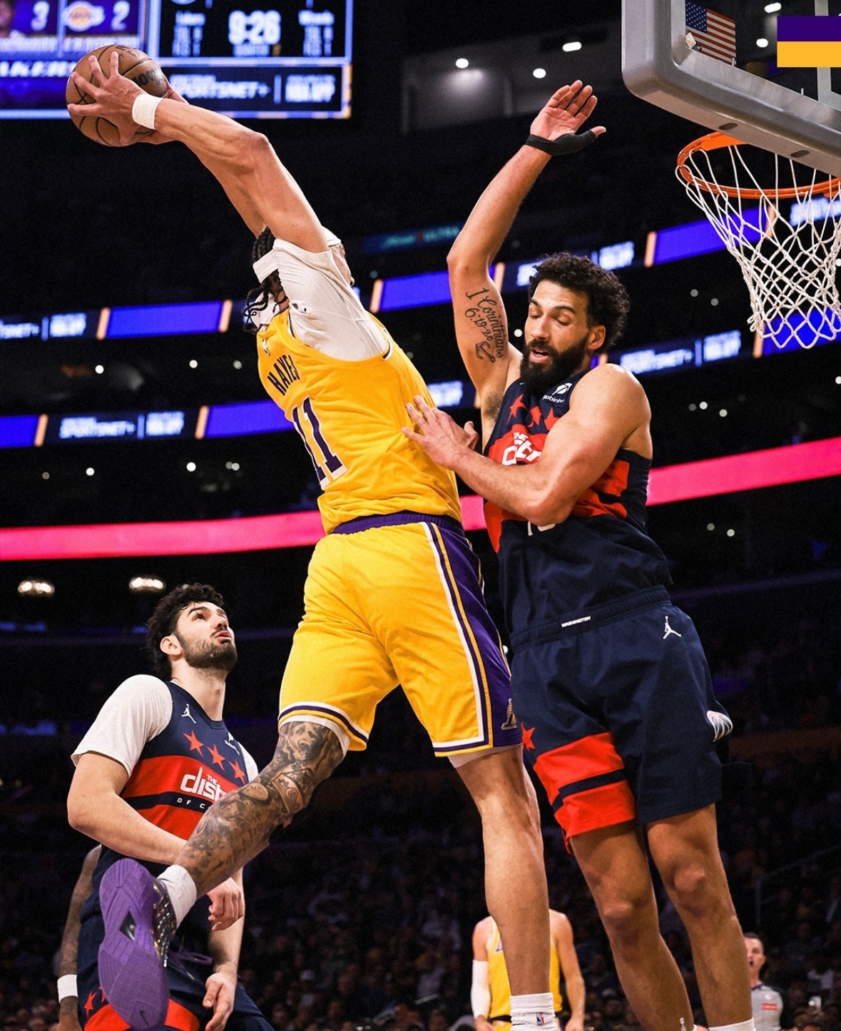 海哥牛逼！8投8中，三分1中1，得到19分7板2盖帽！这数据🔥🔥🔥 虐菜高