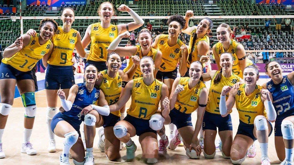 2026年世界女排联赛总决赛半决赛意大利女排1比1巴西女排（25-21 21-2