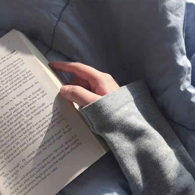 “请不要为了那页已消逝的时光而惆怅，如果这就是成长，那就让我们安之若泰。”——林