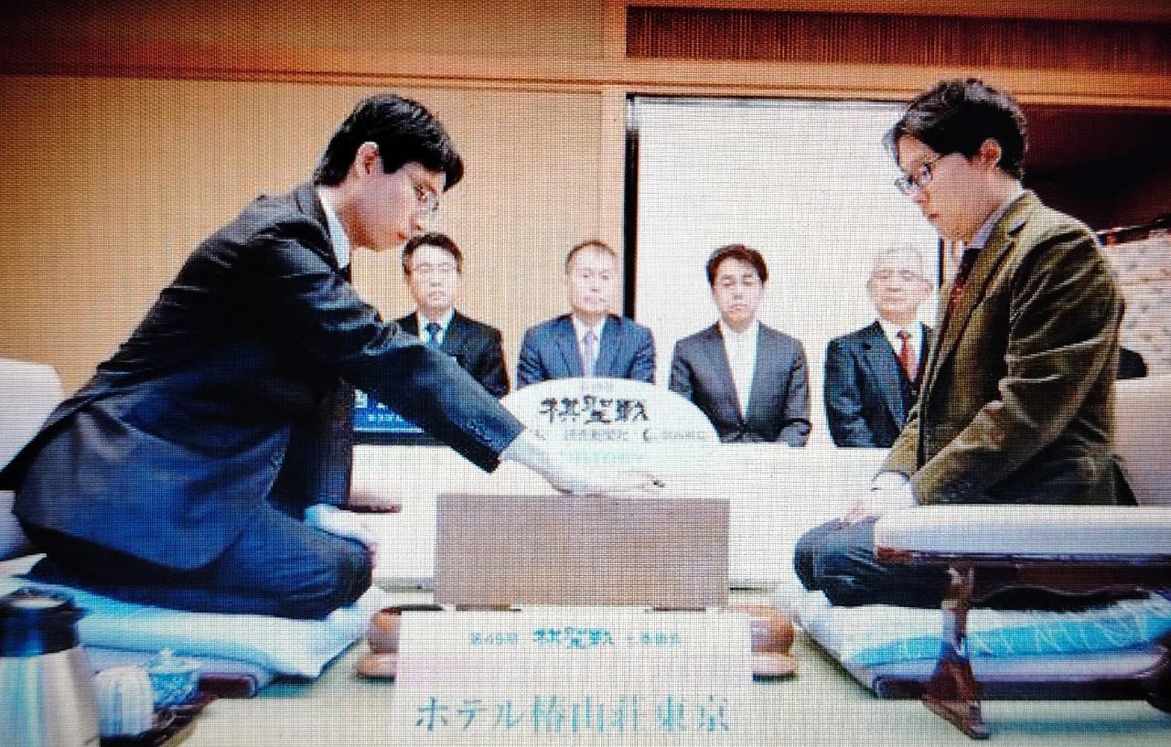 4冠V3冠~争夺日本第一人


日本围棋第49届棋圣战七番棋井山裕太先声夺人。