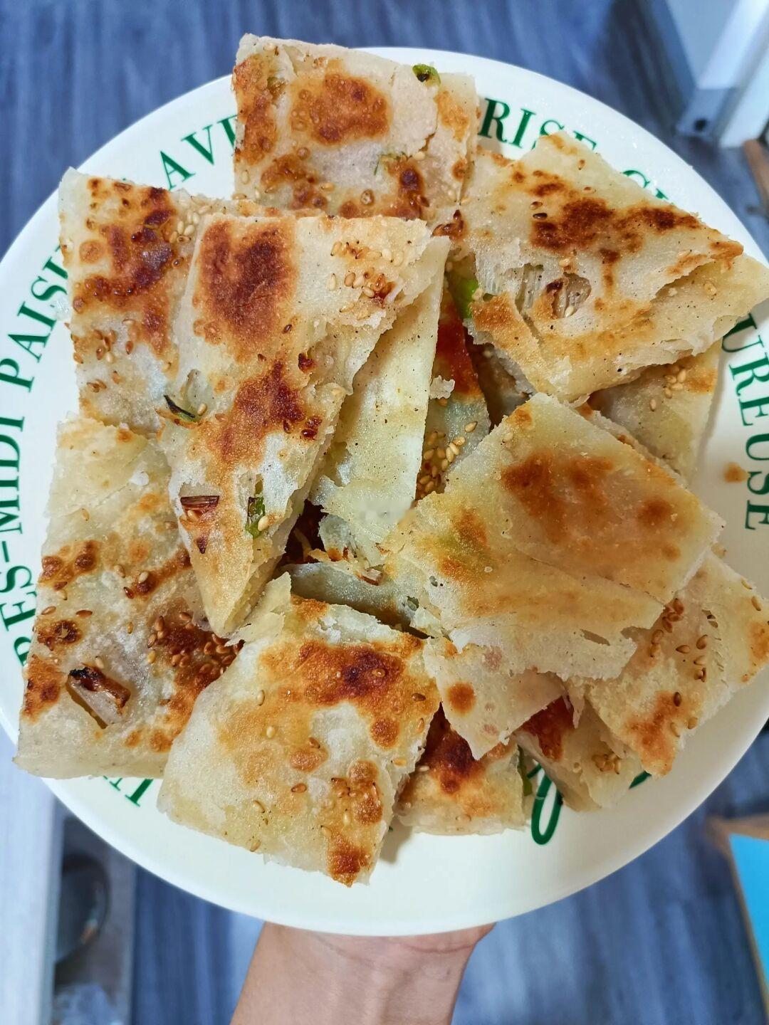 梦中情饼！这葱花油饼谁顶得住！喷香酥脆