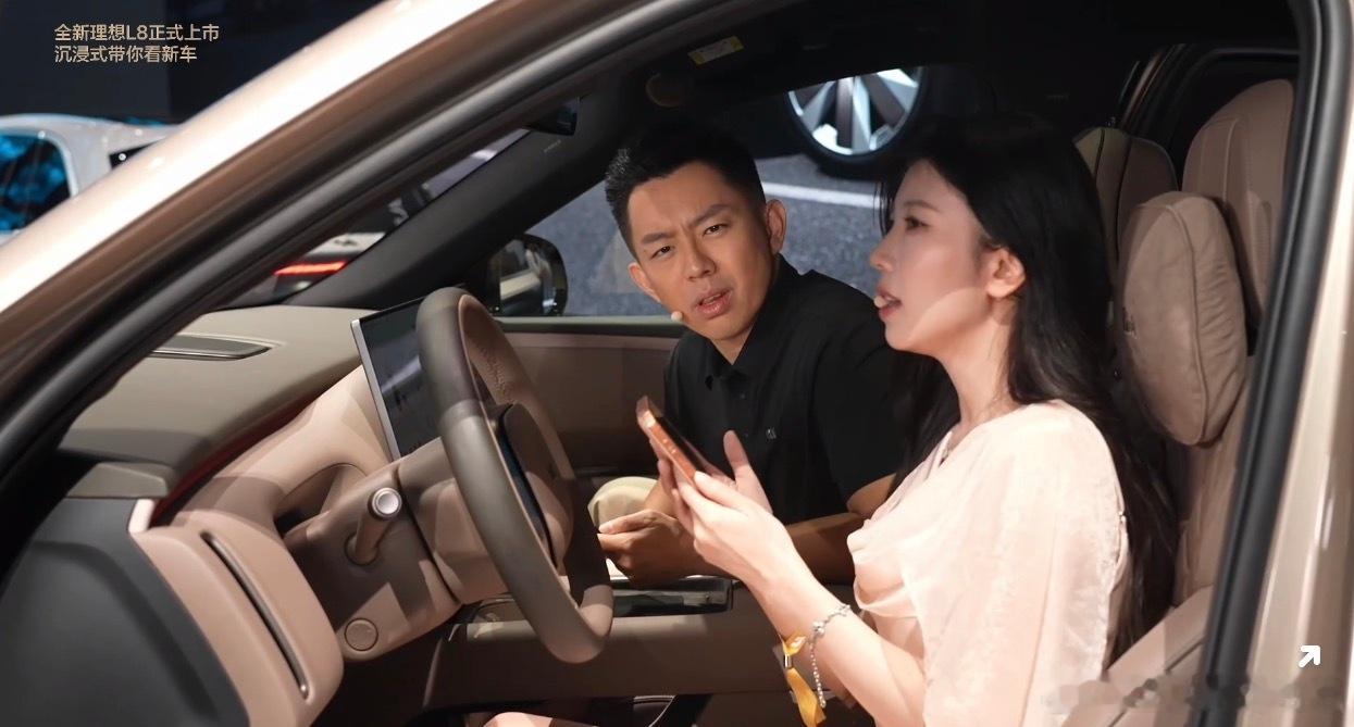 你被车门夹过手吗 被车门夹手简直是童年阴影，更别说现在家里有小孩，每次“砰”那一