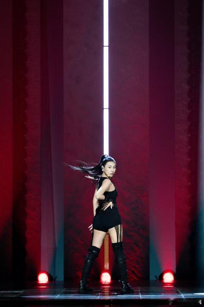 淡淡天生的领导者乘风2026 不愧是天生的领导者淡淡！处事从容不迫，为组员量身定