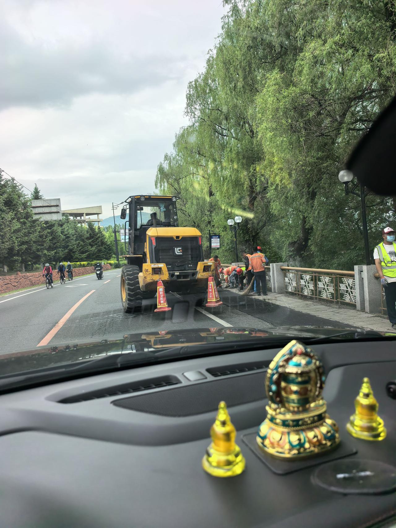 滨江南路，吉林市到丰满桥头的这条路，之前我发布的补丁未处理，现在也正在施工