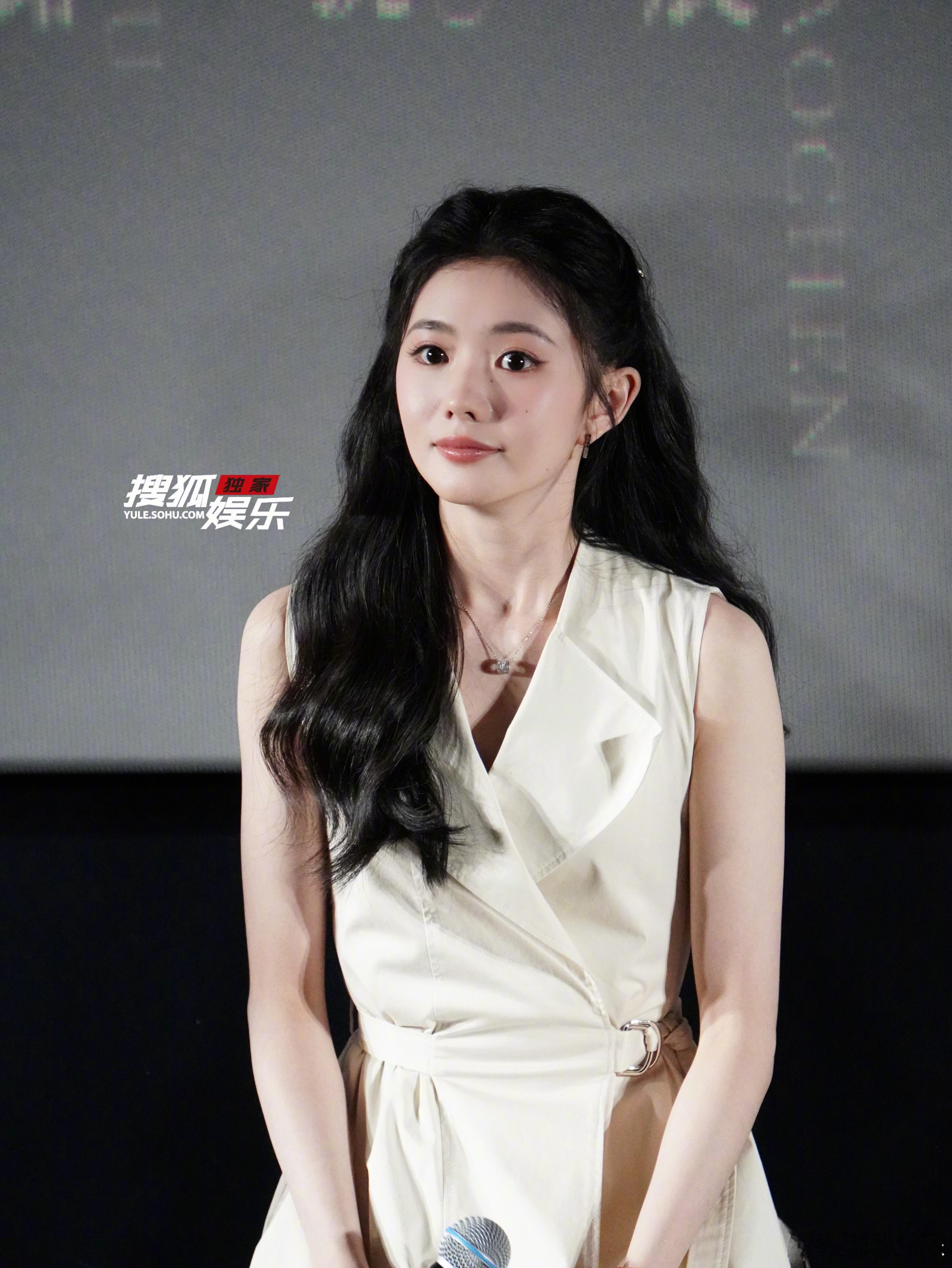 刘浩存主角央视追剧团生图来啦，好美好温婉～