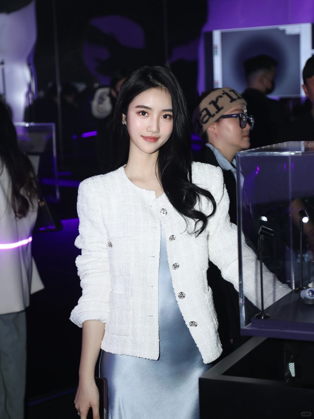 愿每个女性都如钻石般闪耀