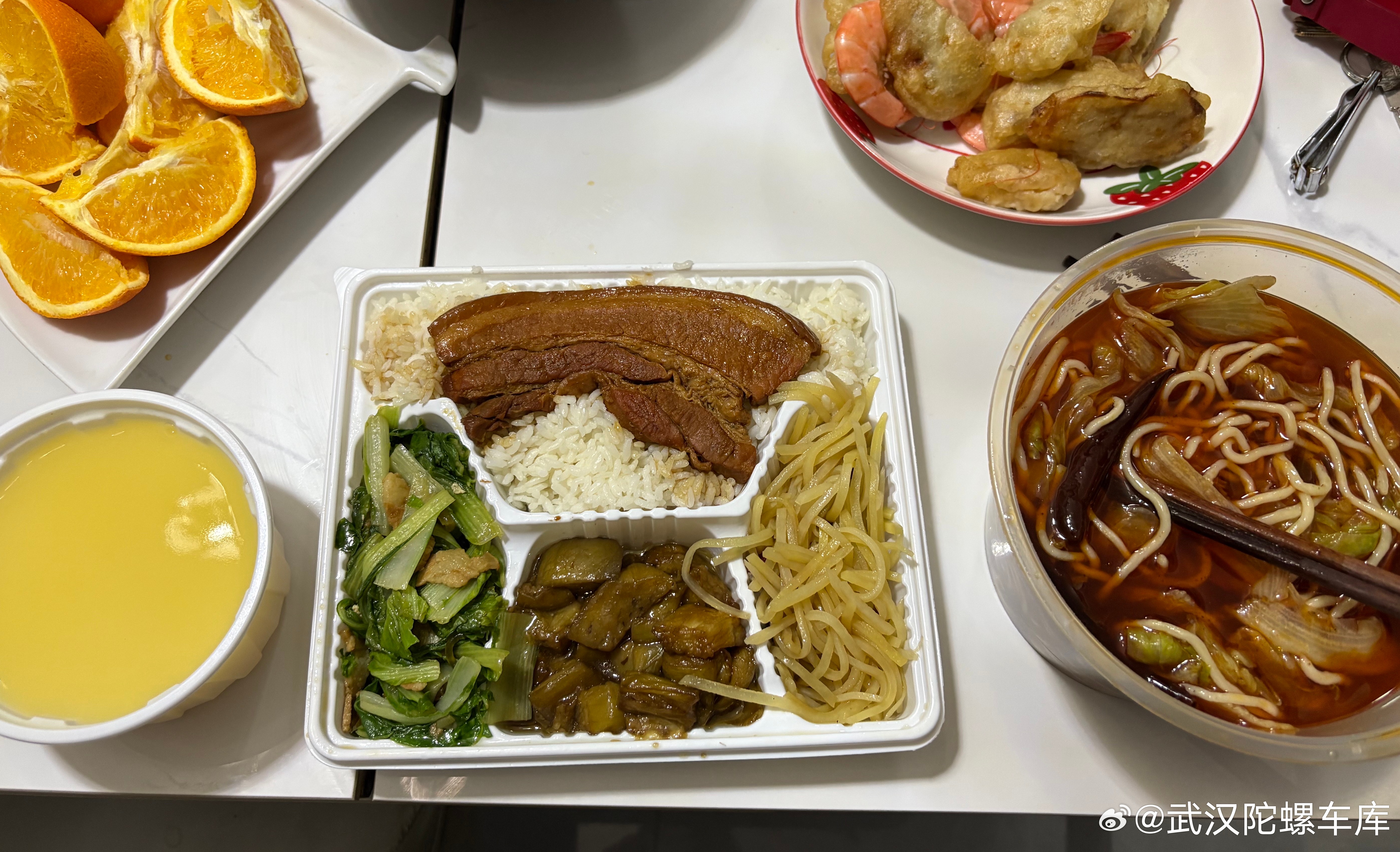 超意兴把子肉套餐+nianzhu+小时候风味的板面  ​​​