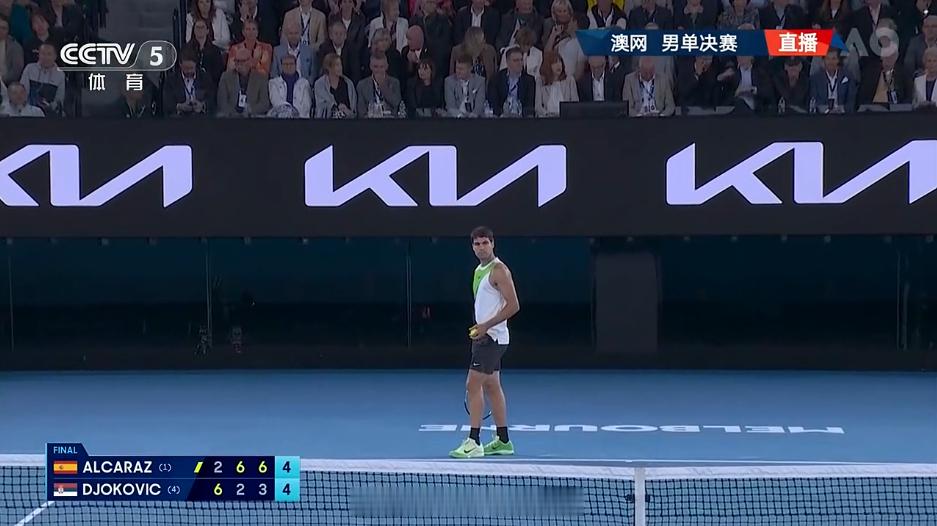 德约科维奇vs阿尔卡拉斯 德约科维奇顽强保发，第四盘4比4平 澳网2026网球t