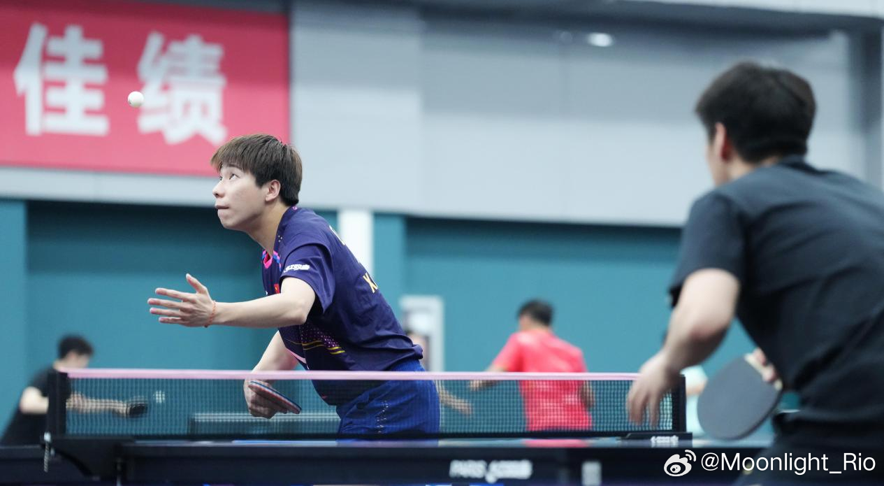 伦敦世乒赛团体赛 徐瑛彬晋级男队第一次选拔赛第二阶段男队方面，依据 2026 年