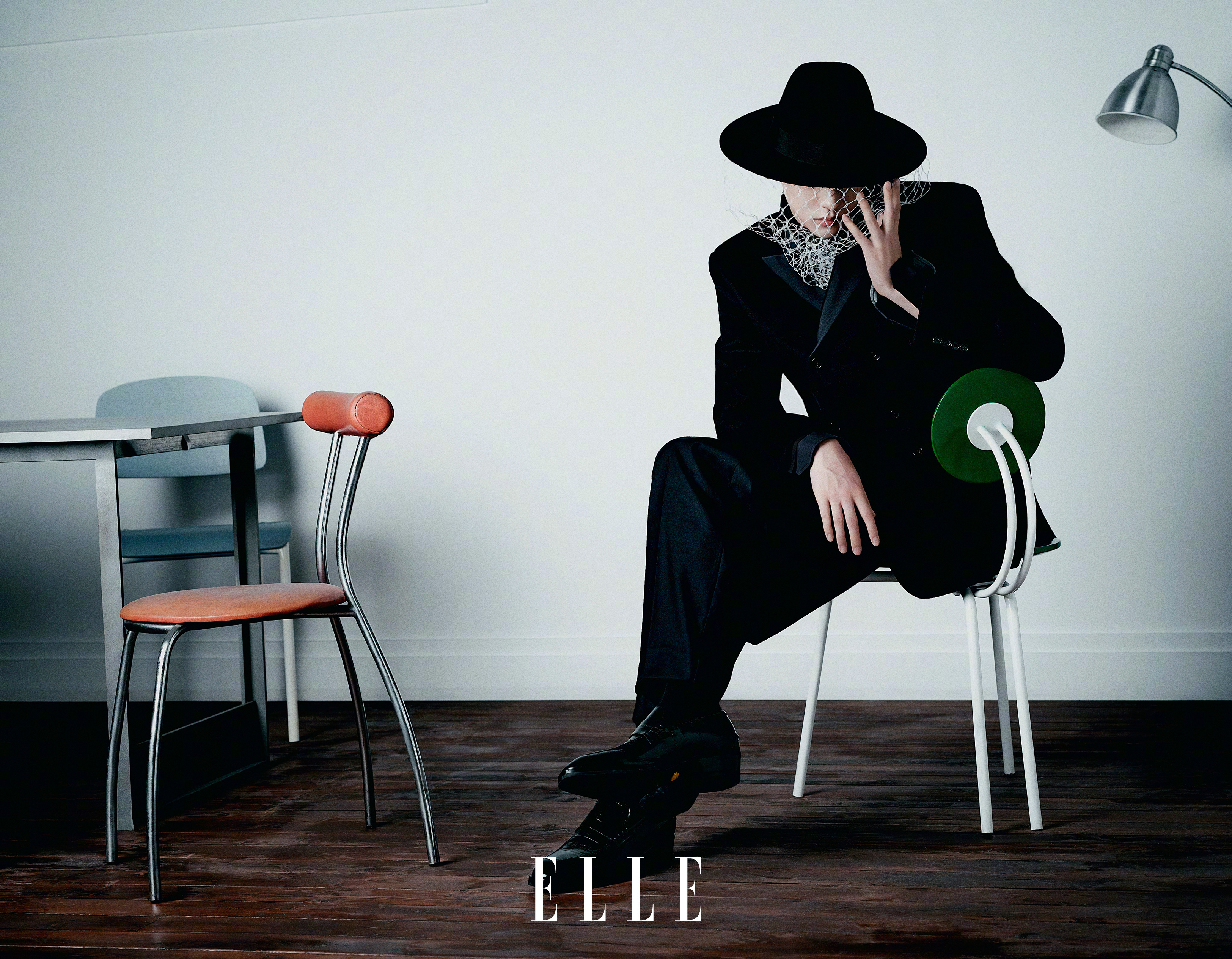 ELLE田栩宁8月刊封面ELLE田栩宁8月刊封面好优越的身材比例时尚表现力绝了?