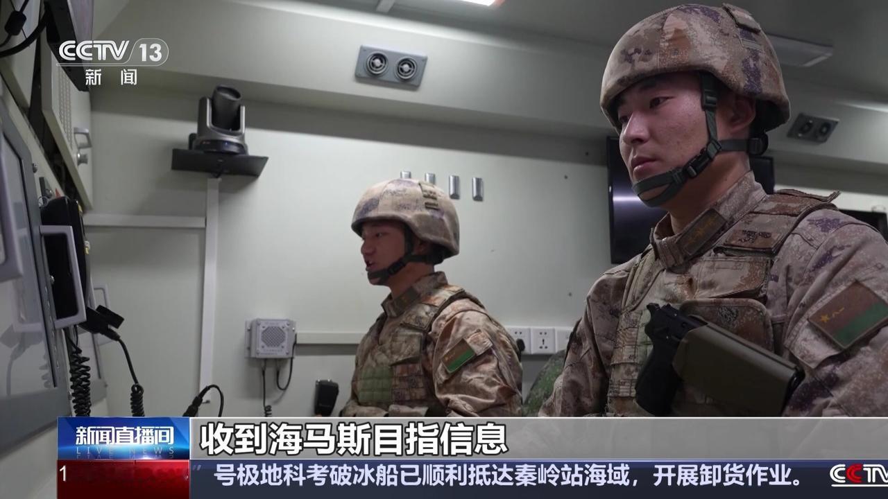 武统台湾省那一天，我们要网络和通信劫持，监控所有台岛信息，并进行智能ai识别。必